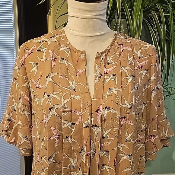 Ann Taylor pullover lightweight top size small - Picture 1 of 8